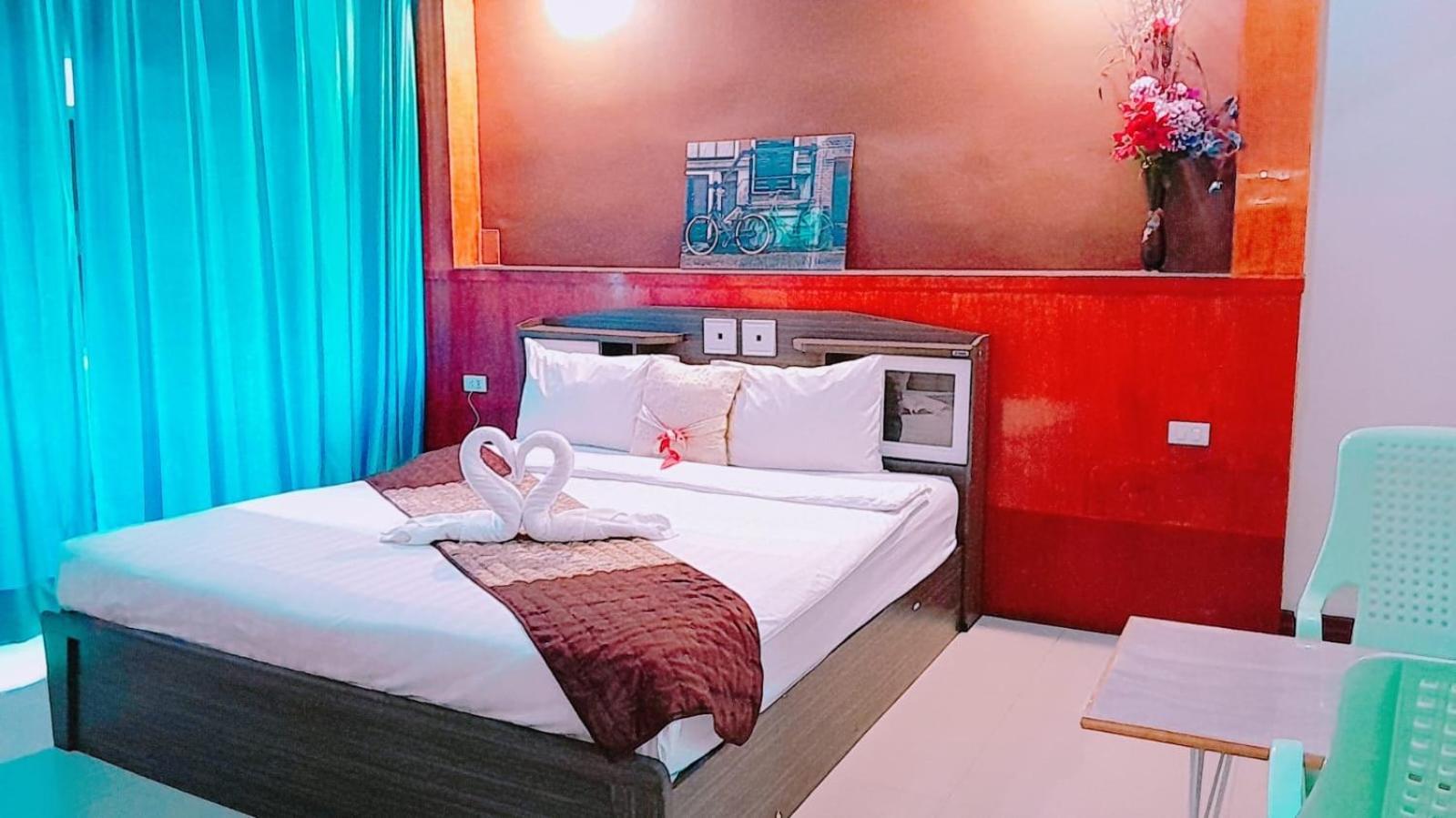 New Pind Balluchi Inn Pattaya Exterior foto